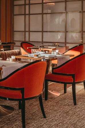 Desayuno buffet todos los días (con cargo)