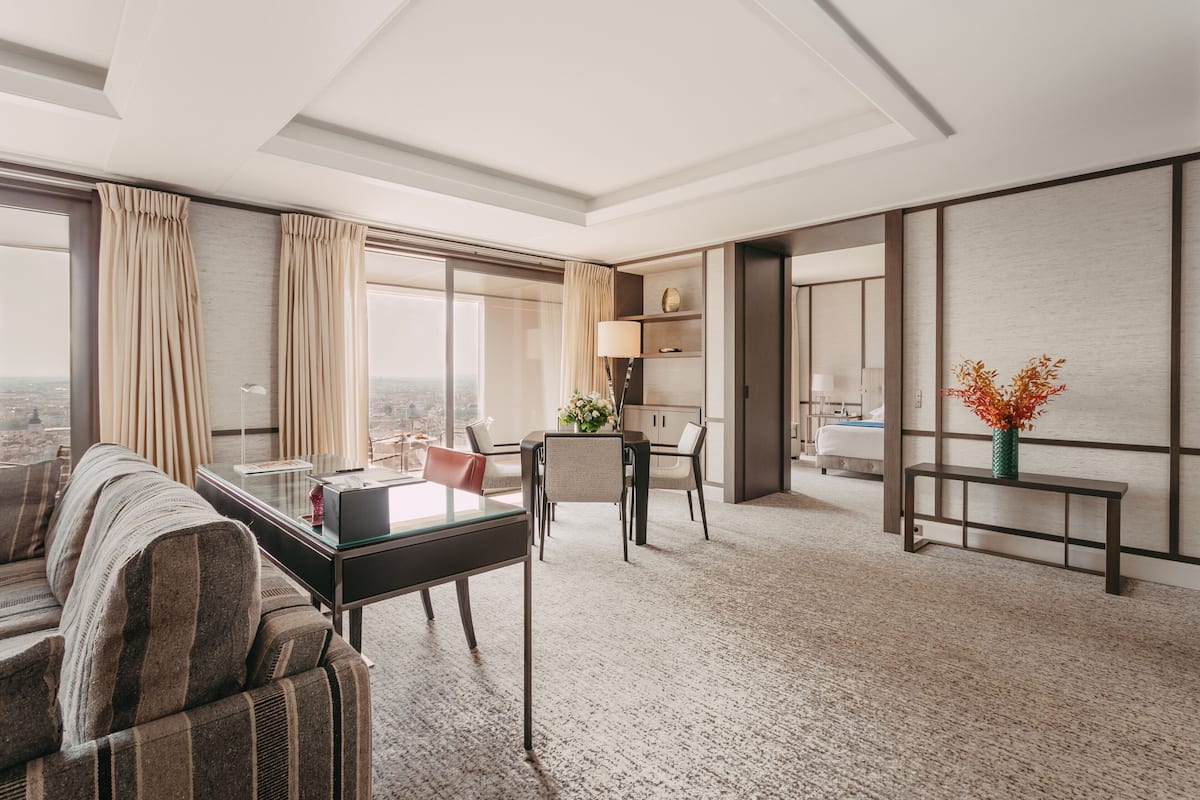 Apartment | Premium bedding, free minibar, in-room safe, individually decorated