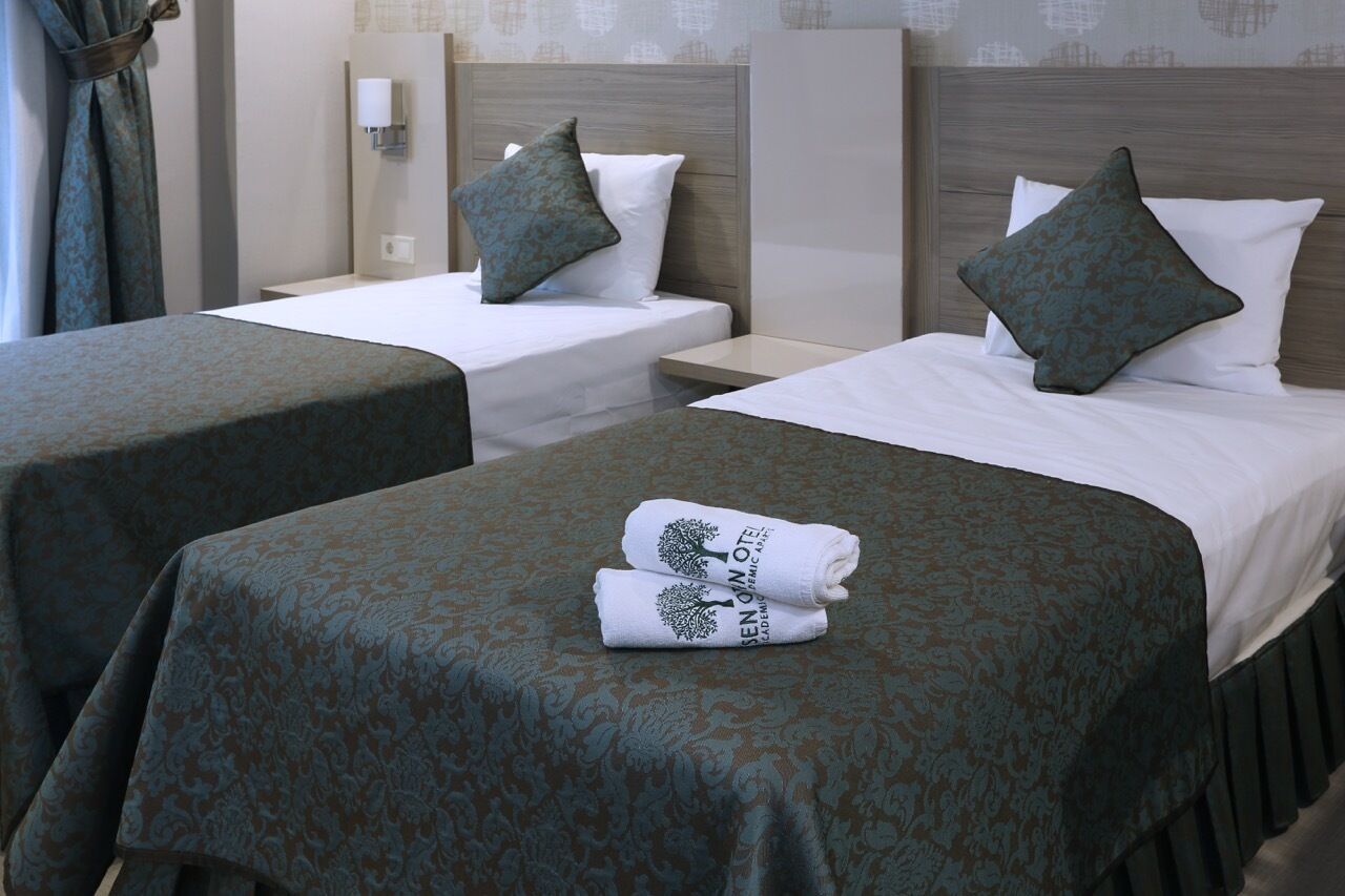 Quarto casal ou duplo standard | Roupas de cama premium, frigobar, cofres nos quartos, escrivaninha