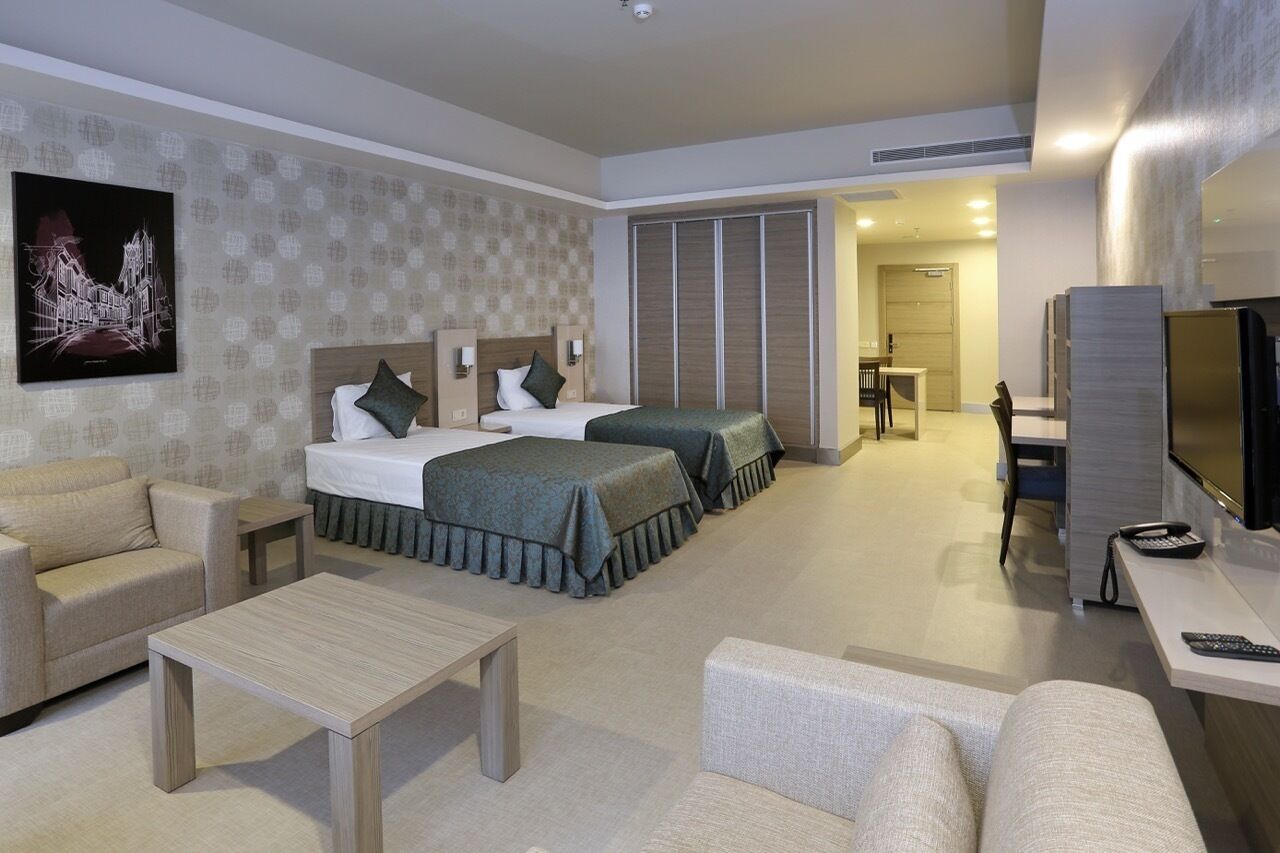 Ropa de cama de alta calidad y minibar 