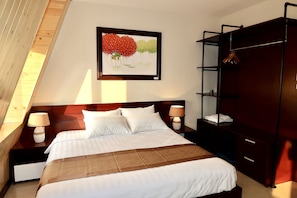 Appartamento Luxury, 3 camere da letto, vista giardino, lato giardino | Con stile personalizzato, con arredamento individuale, una scrivania