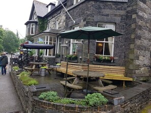 Front of property - Glan Aber Hotel (Betws-Y-Coed)