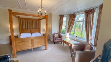 Double Room (Four Poster - Not Pet-Friendly) | Silitysrauta/-lauta, ilmainen Wi-Fi, vuodevaatteet