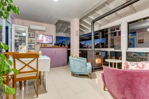 Sala de estar en el lobby