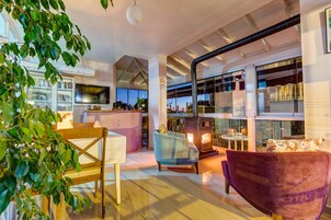 Sala de estar en el lobby