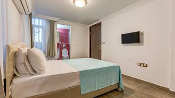 Standard Room (Partial Garden View) | In-room safe, desk, free WiFi
