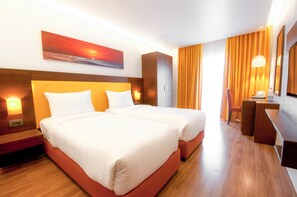 Superior Twin Room, 2 Twin Beds | Premium bedding, in-room safe, desk, iron/ironing board - BloomSuites - Calangute (Calangute)