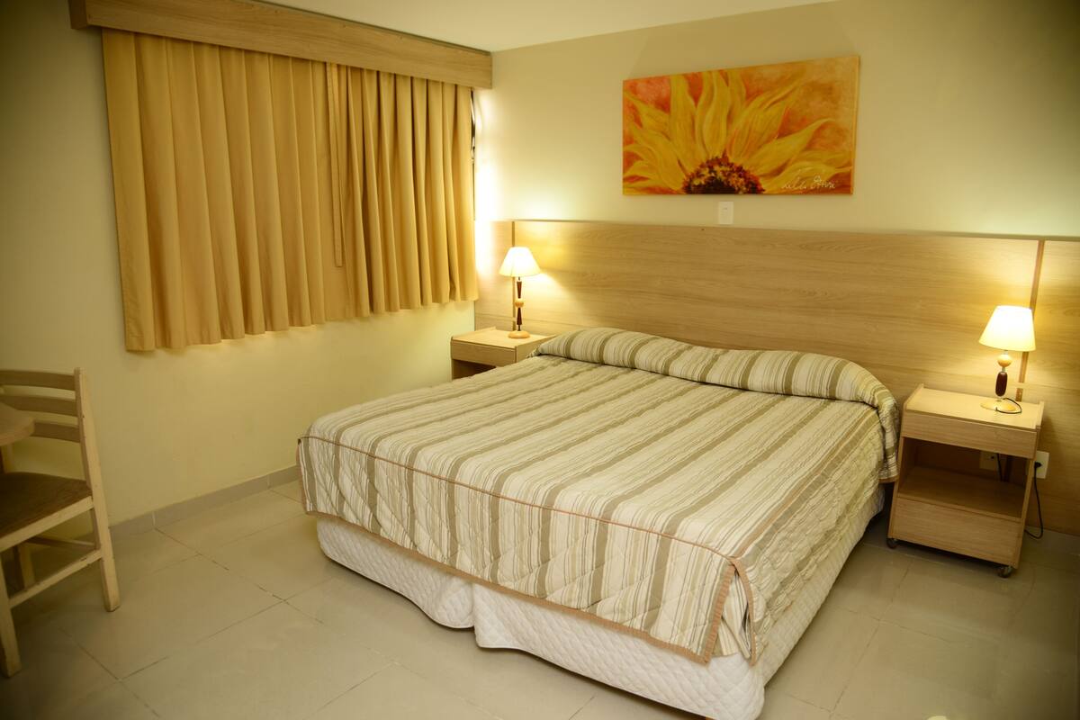 Minibar, in-room safe, free WiFi, bed sheets