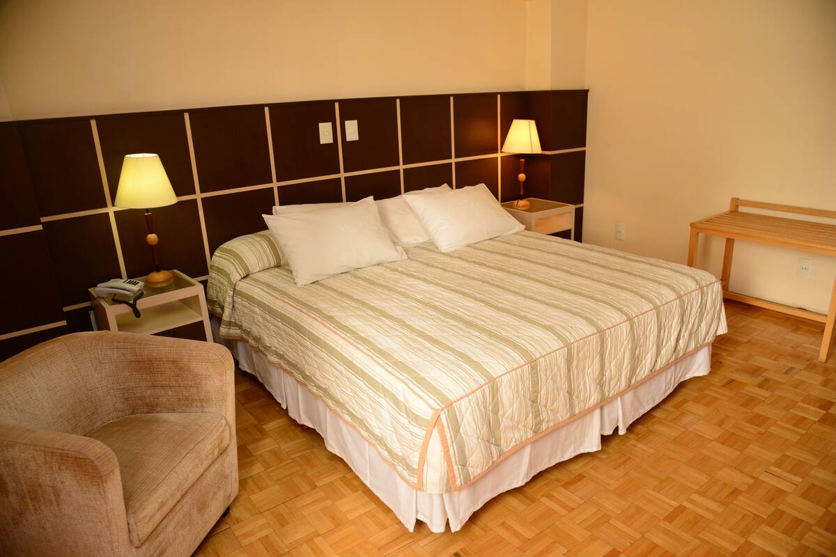 Minibar, in-room safe, free WiFi, bed sheets