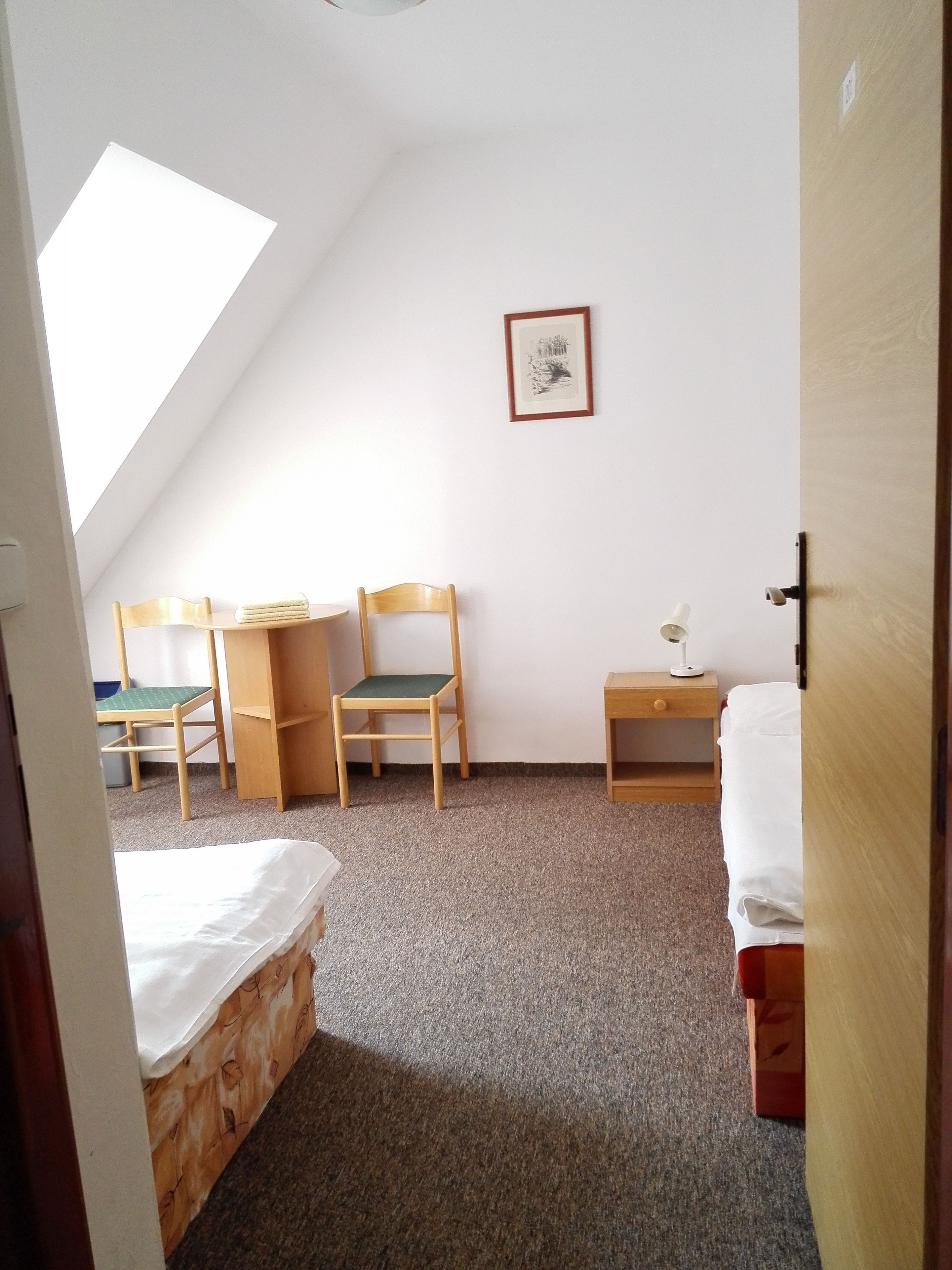 Free cribs/infant beds, rollaway beds, free WiFi, bed sheets