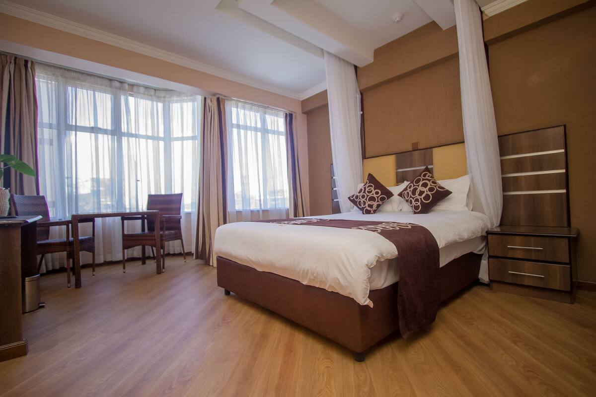 egyptian cotton sheets, premium bedding, down duvets, pillow-top beds