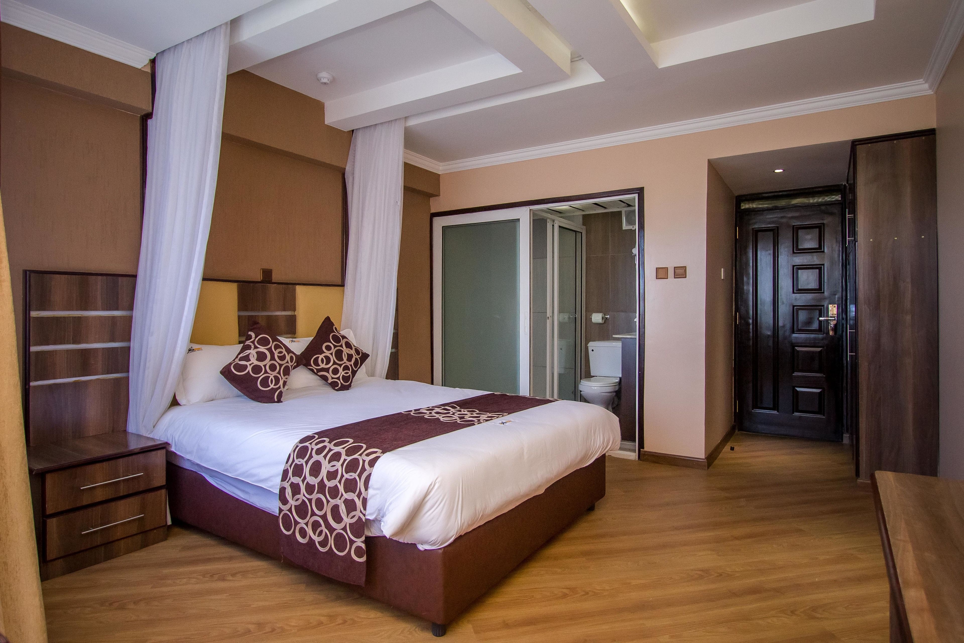 Egyptian cotton sheets, premium bedding, down duvets, pillow-top beds