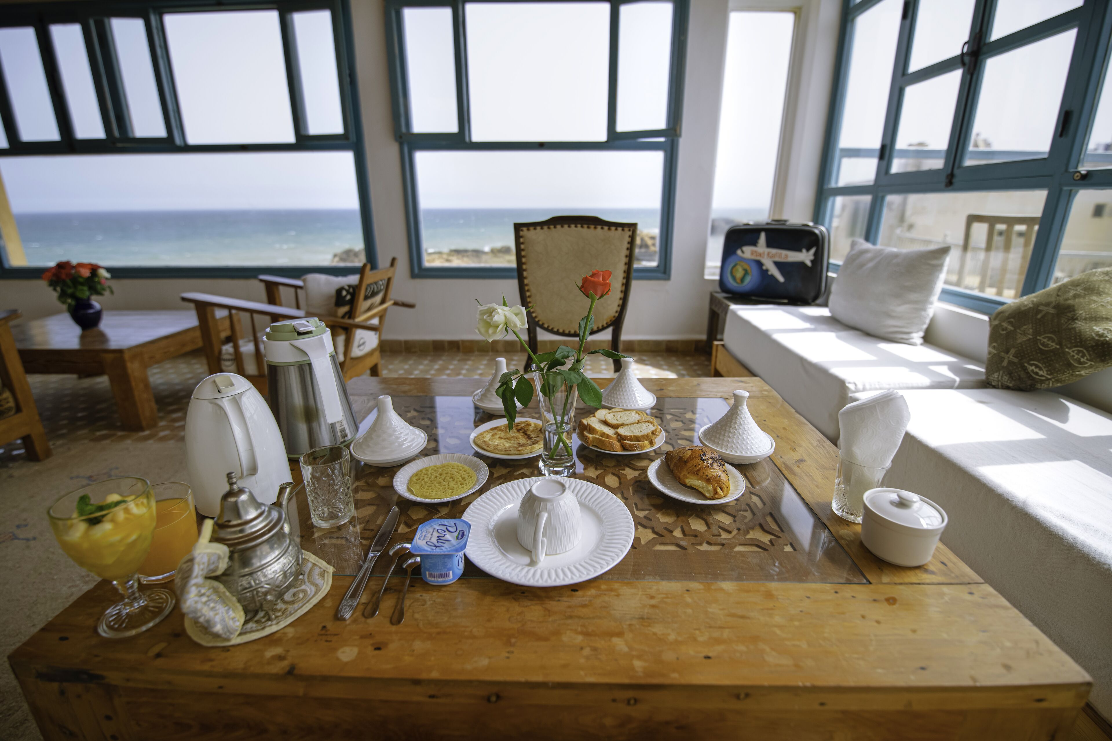 Petit déjeuner complet compris tous les jours