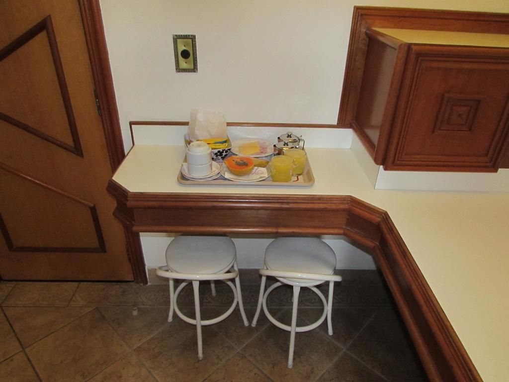 Photo - Pleasant Place Hotel