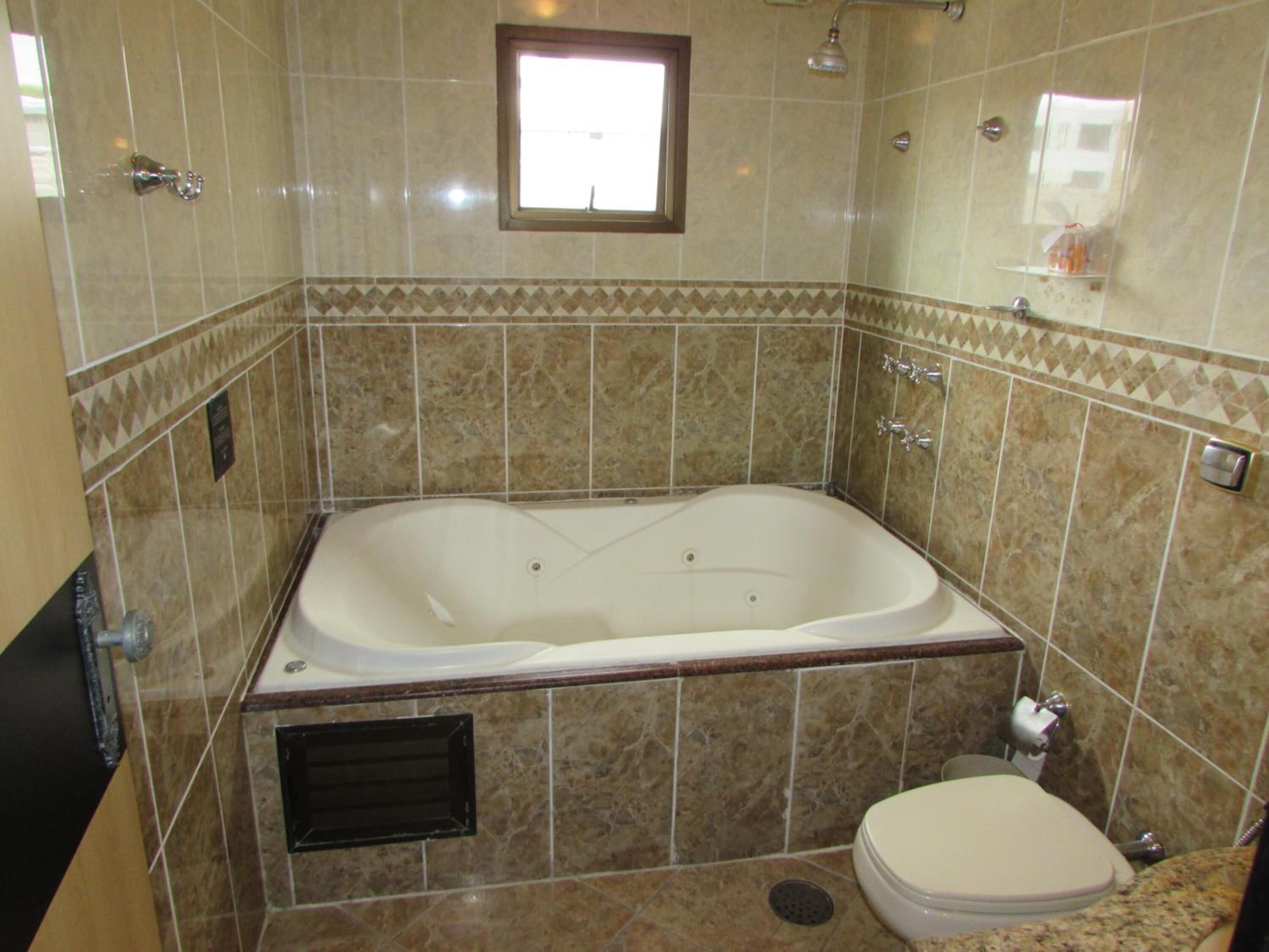 Photo - Pleasant Place Hotel