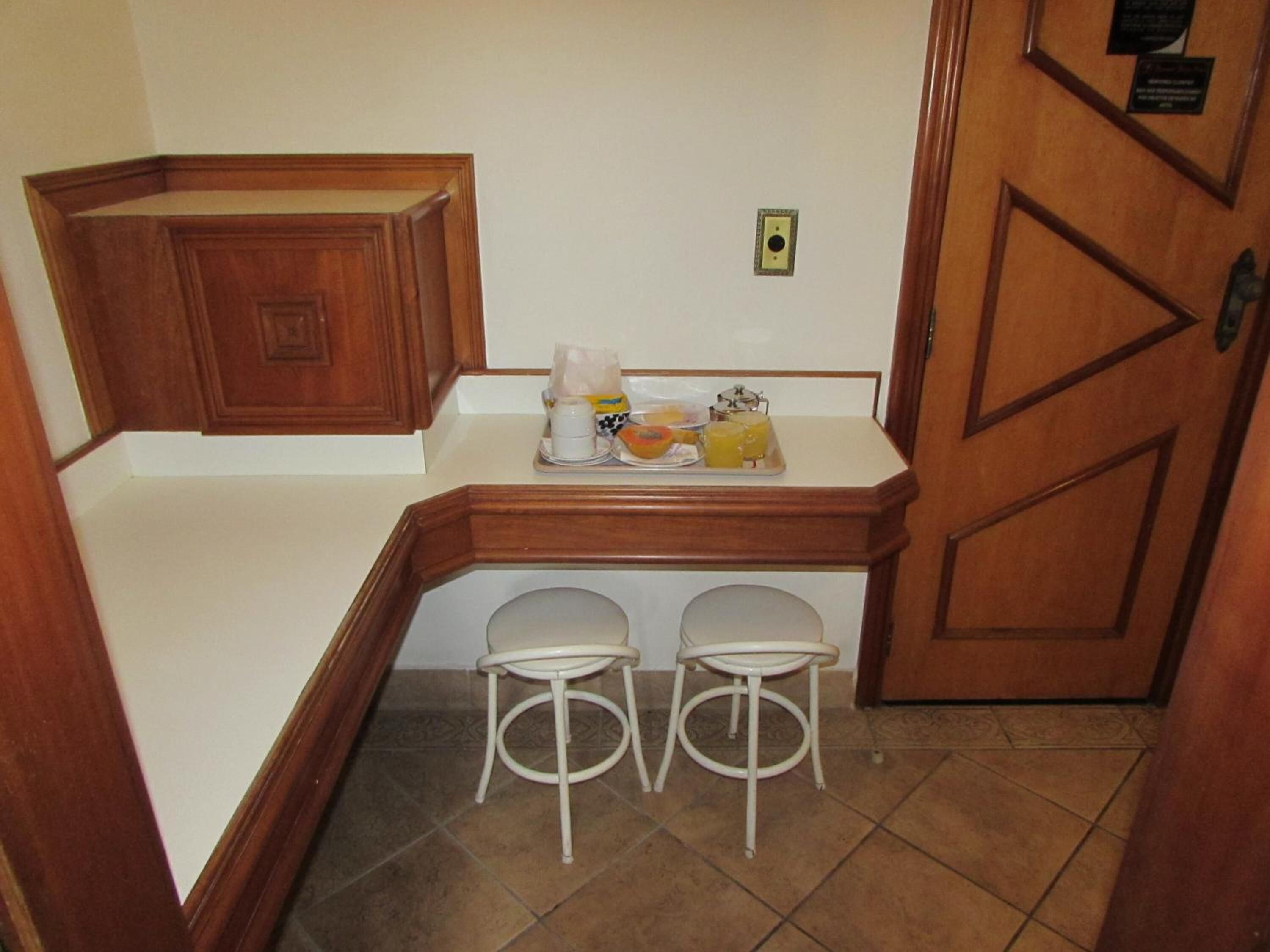 Photo - Pleasant Place Hotel