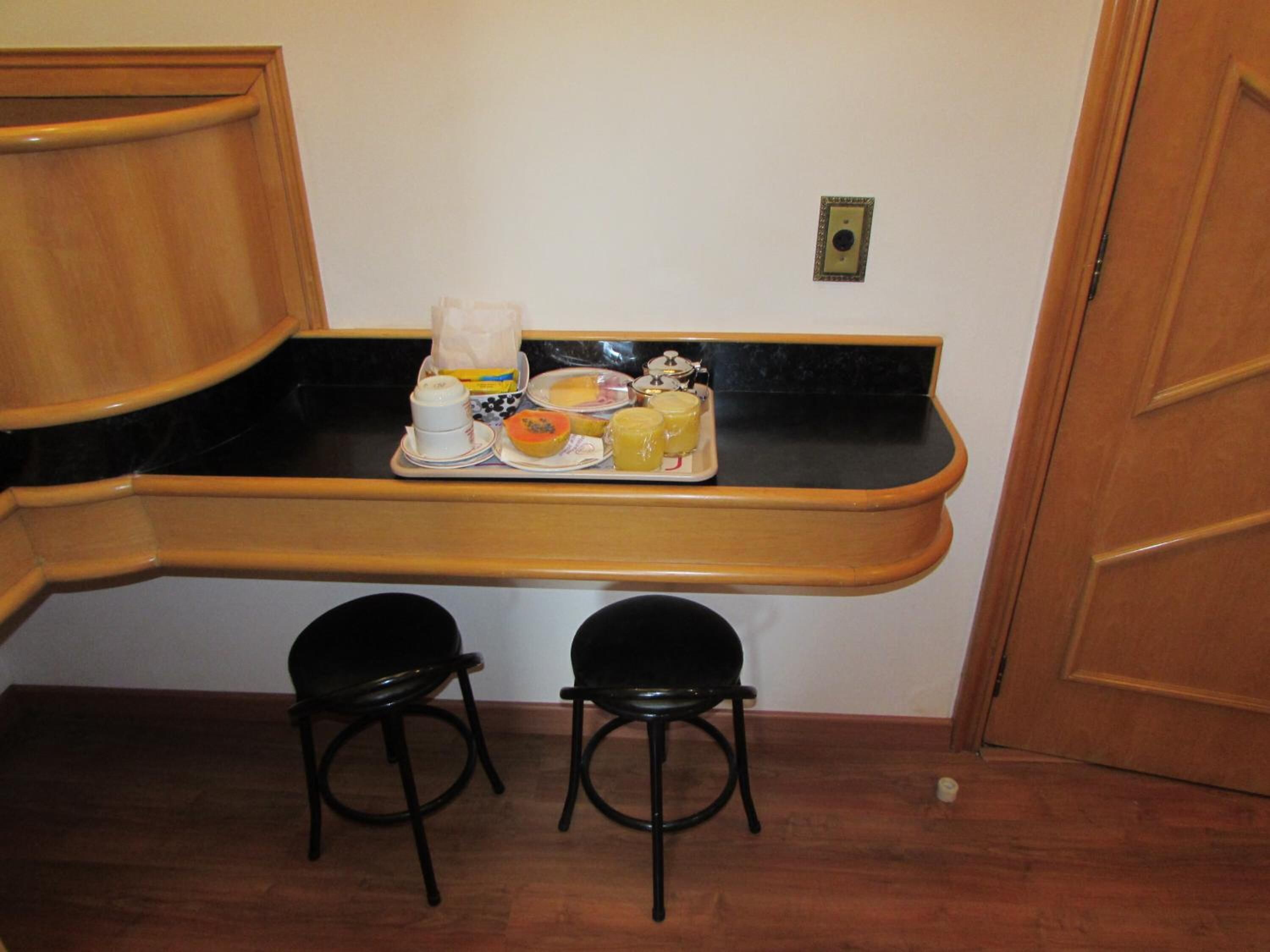 Photo - Pleasant Place Hotel