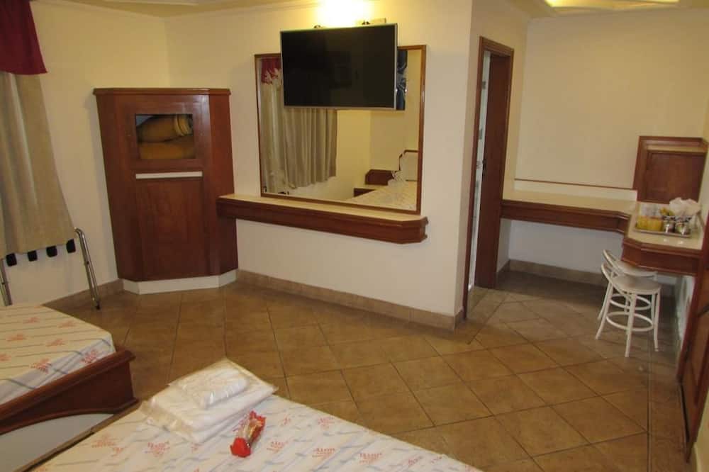 Pleasant Place Hotel