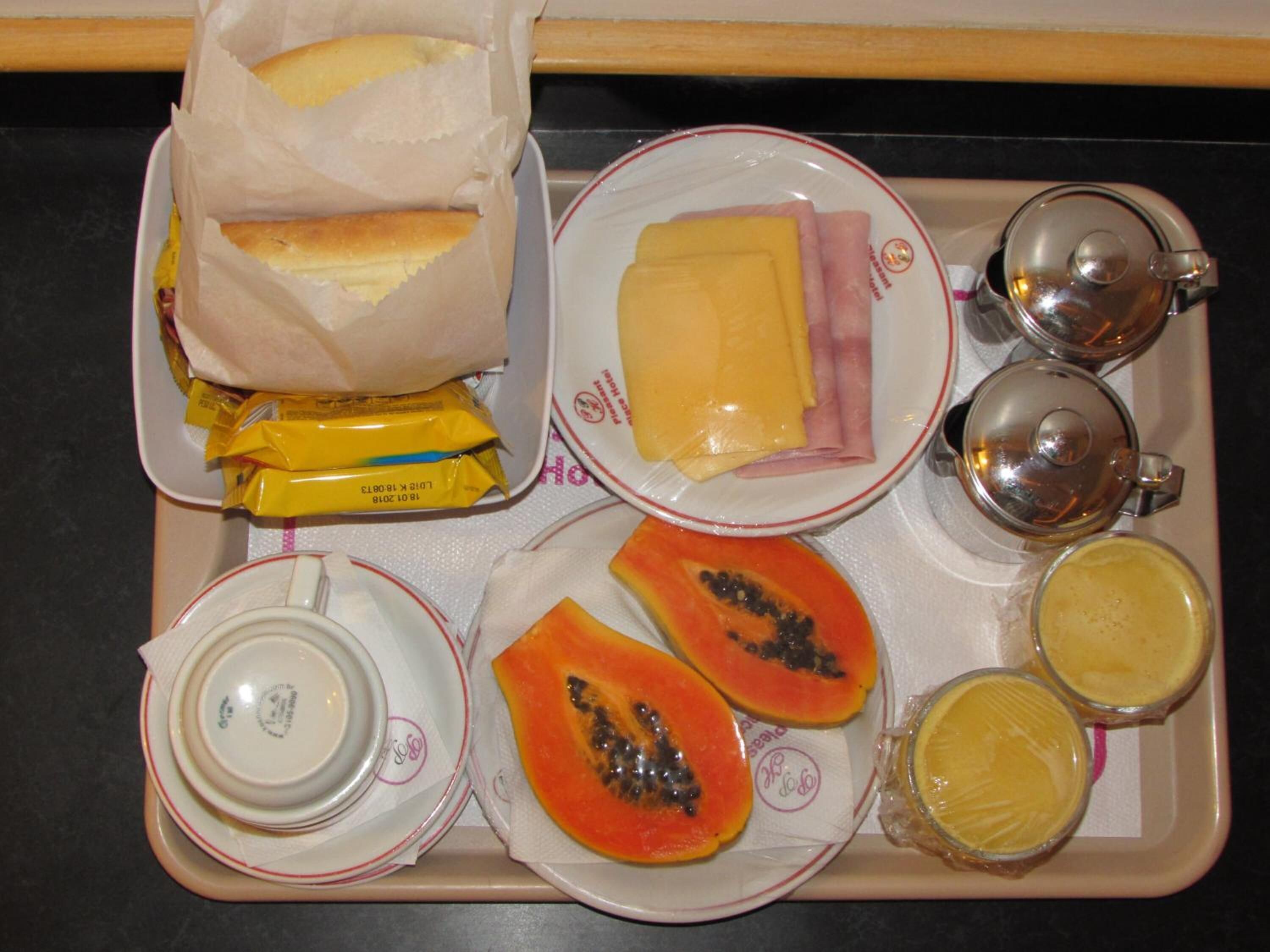 Photo - Pleasant Place Hotel