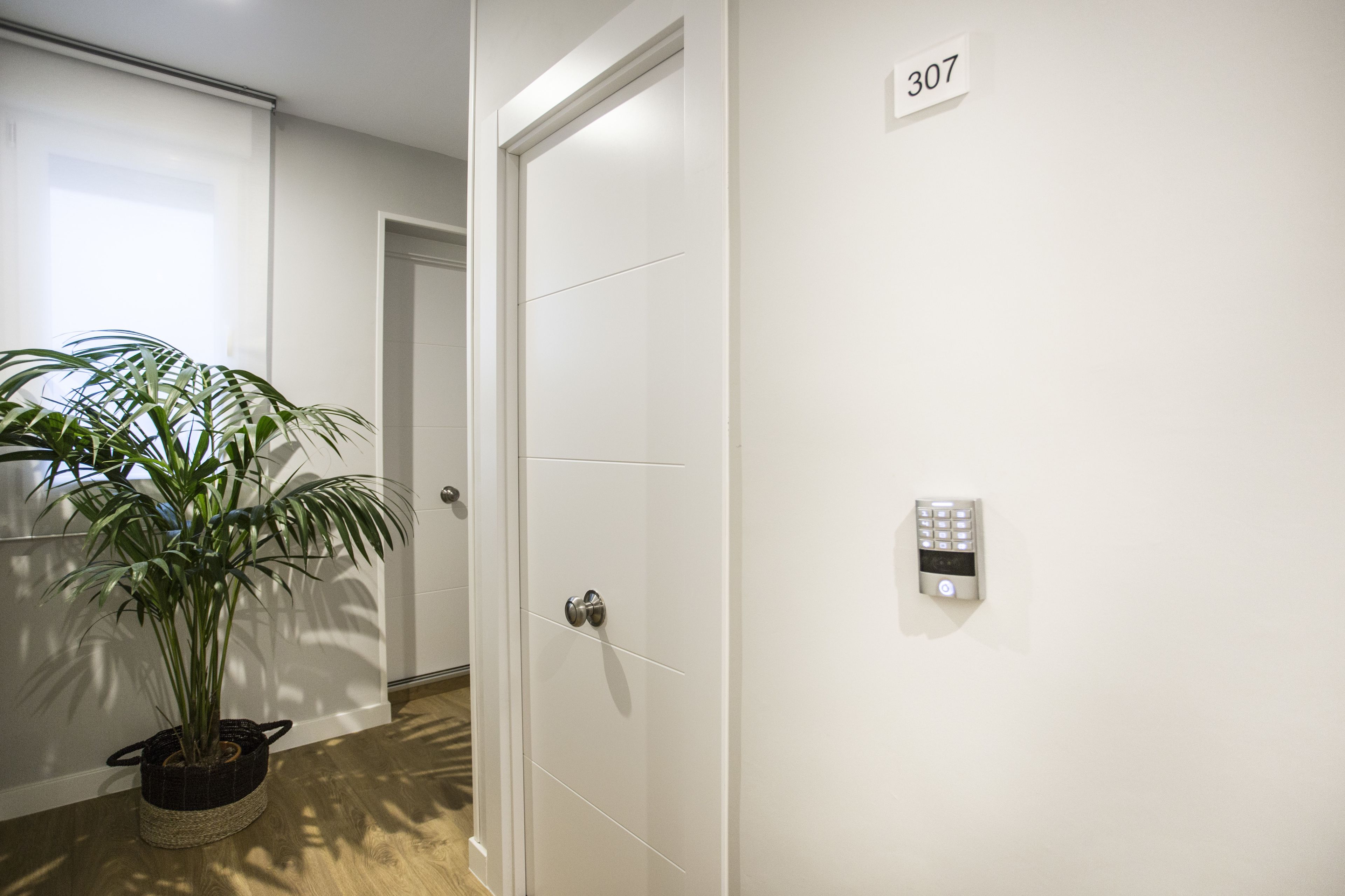 المنشأة من الداخل