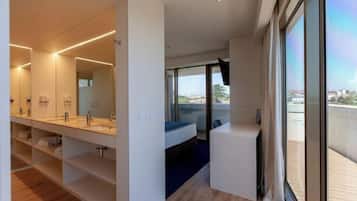 Cots/infant beds
