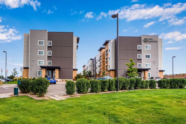 Exterior -  Parks Residential Denver (Centennial)