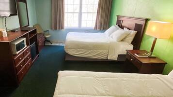 Habitación, 2 camas Queen size, para no fumadores | Escritorio y wifi gratis