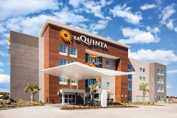 La Quinta Inn & Suites by Wyndham Baton Rouge - Port Allen