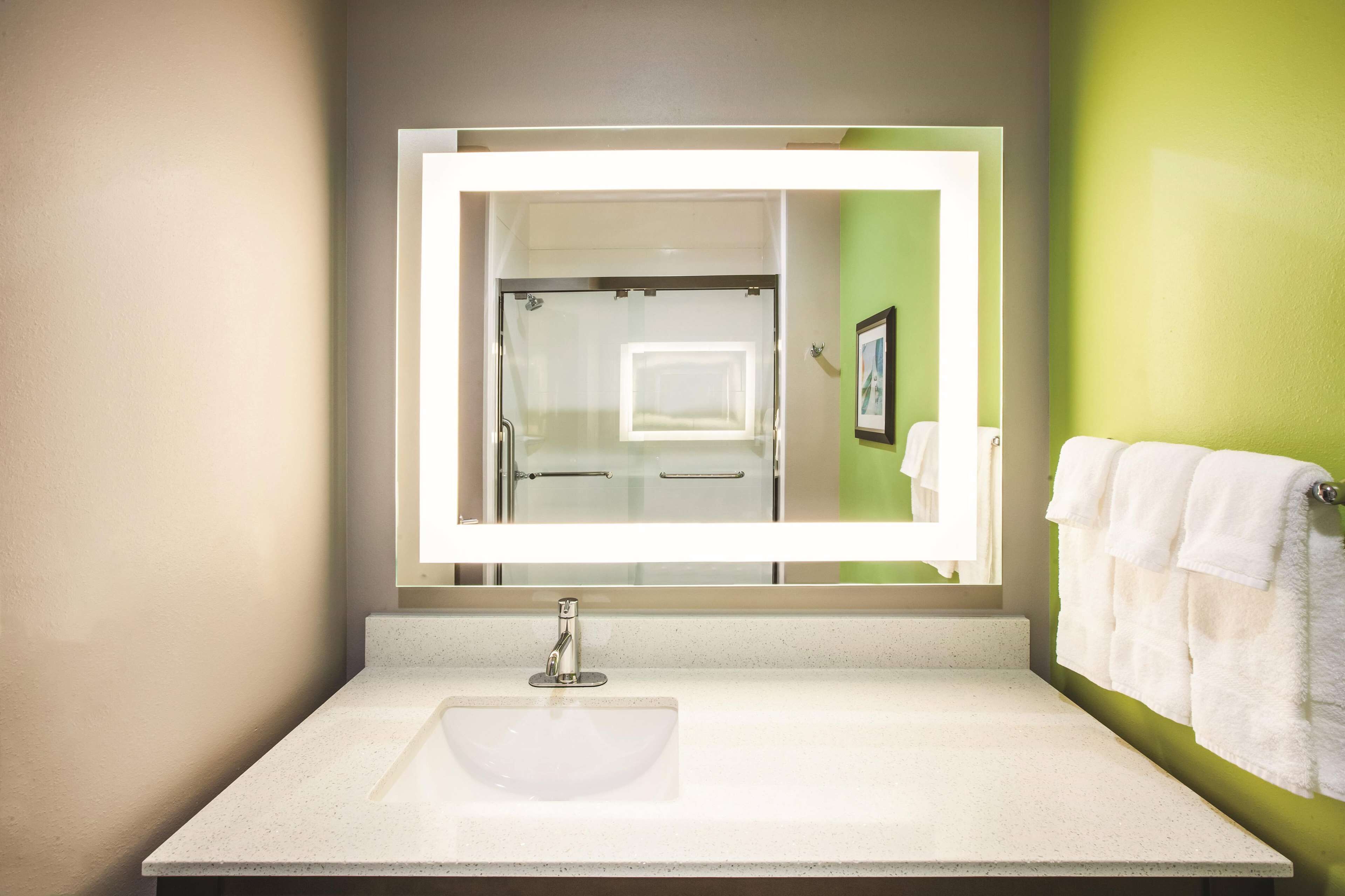 room, 1 king bed, non smoking | premium bedding, pillow-top beds, desk, iron/ironing board