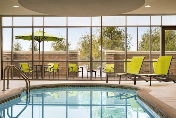 Indoor pool - SpringHill Suites by Marriott Allentown Bethlehem/Center Valley (Center Valley)