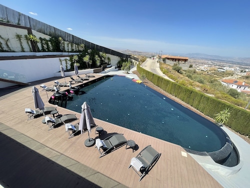 The Ultimate Villa Rental! Silverfield Villa AKA 'Tony Starks House'