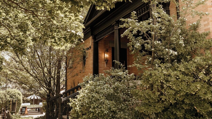 Ellerbeck Mansion Bed & Breakfast