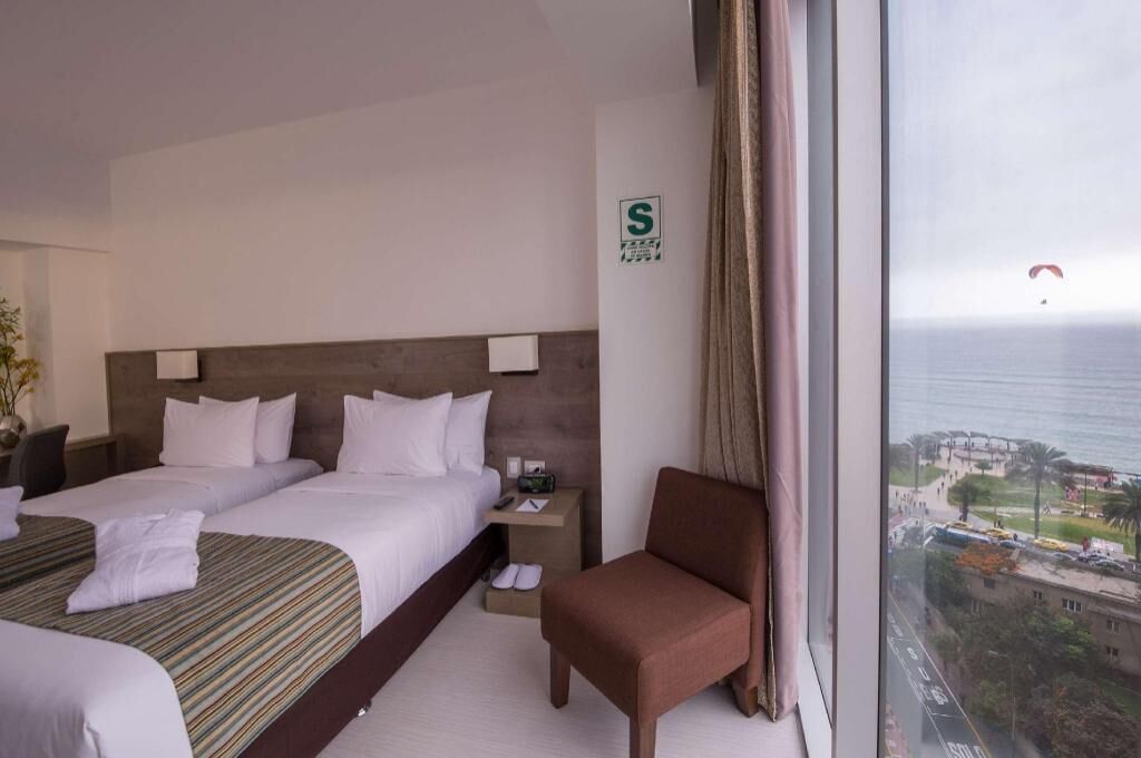 1 slaapkamer, donzen dekbedden, een minibar, een kluis op de kamer