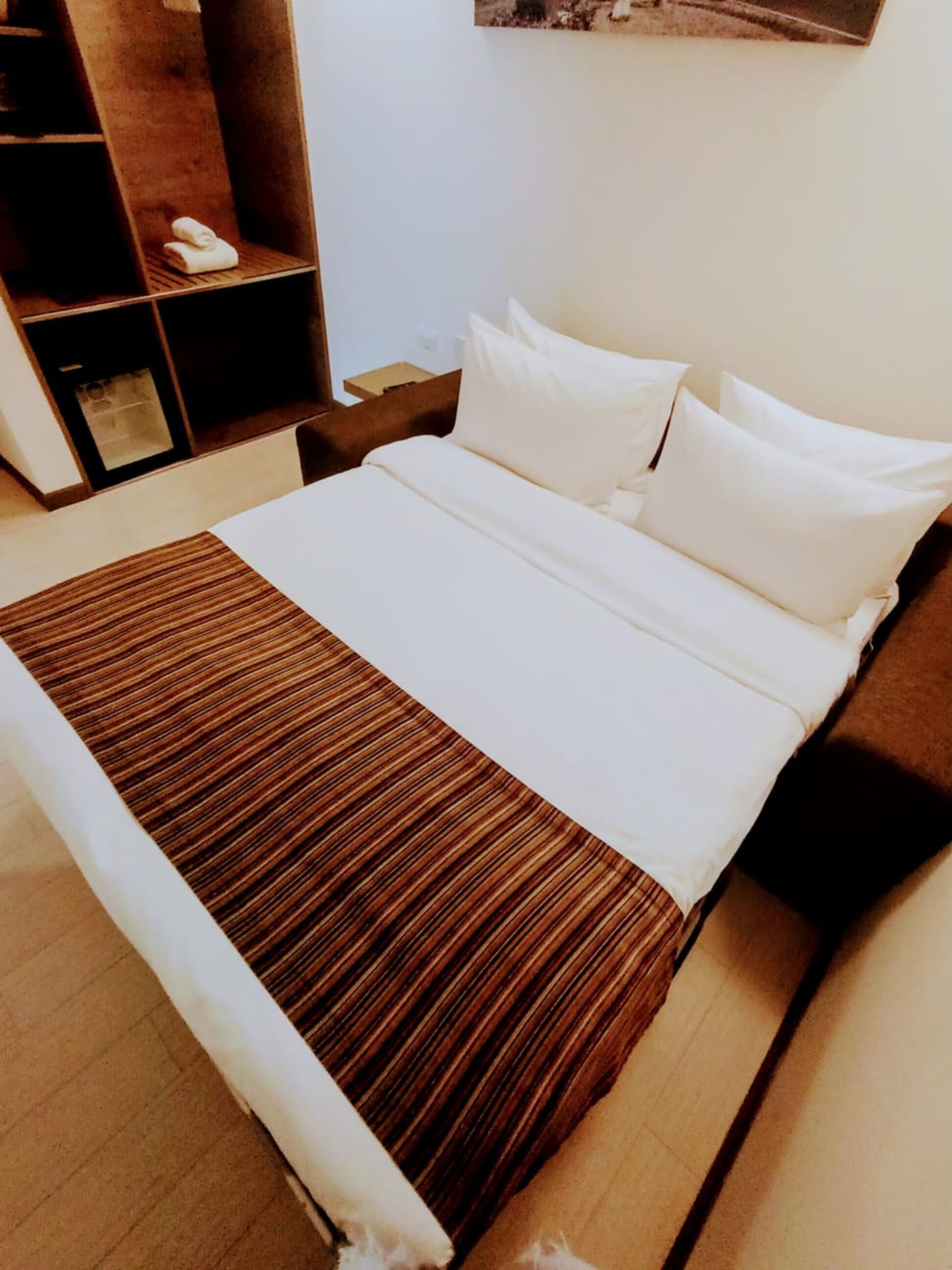 1 bedroom, down duvets, minibar, in-room safe