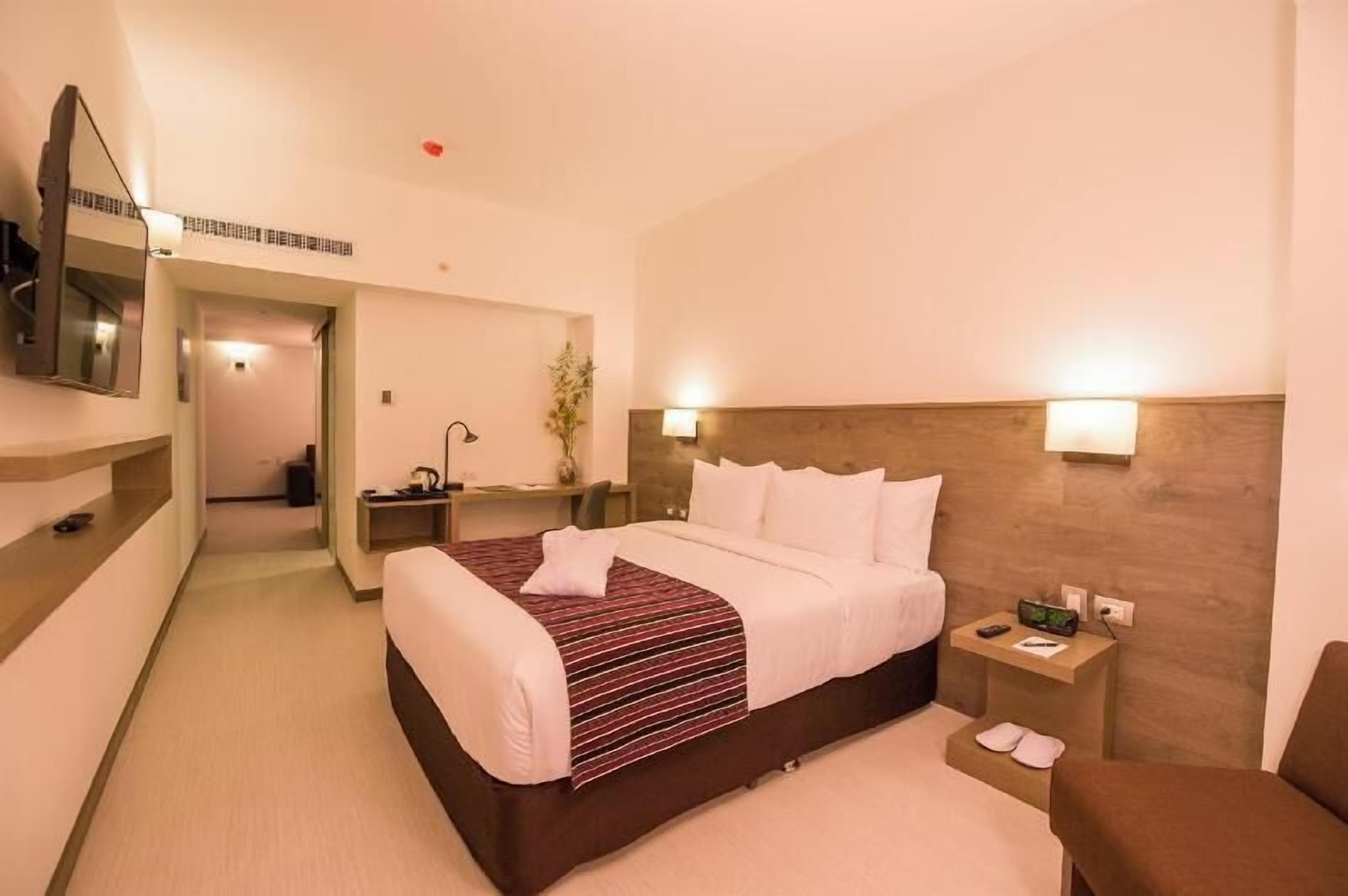1 slaapkamer, donzen dekbedden, een minibar, een kluis op de kamer