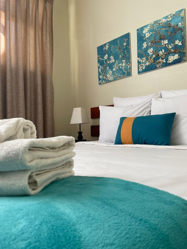 Traditional Double or Twin Room, 1 Double Bed, Private Bathroom | In-room safe, desk, iron/ironing board, free WiFi - Nasara (Arequipa)