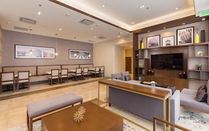 Lobby - Hampton Inn by Hilton Tijuana (Tijuana)