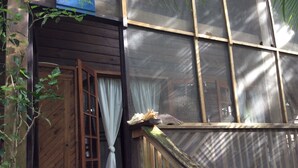 숙박 시설 정면