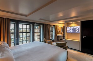 Deluxe Room | Premium bedding, in-room safe, individually decorated
