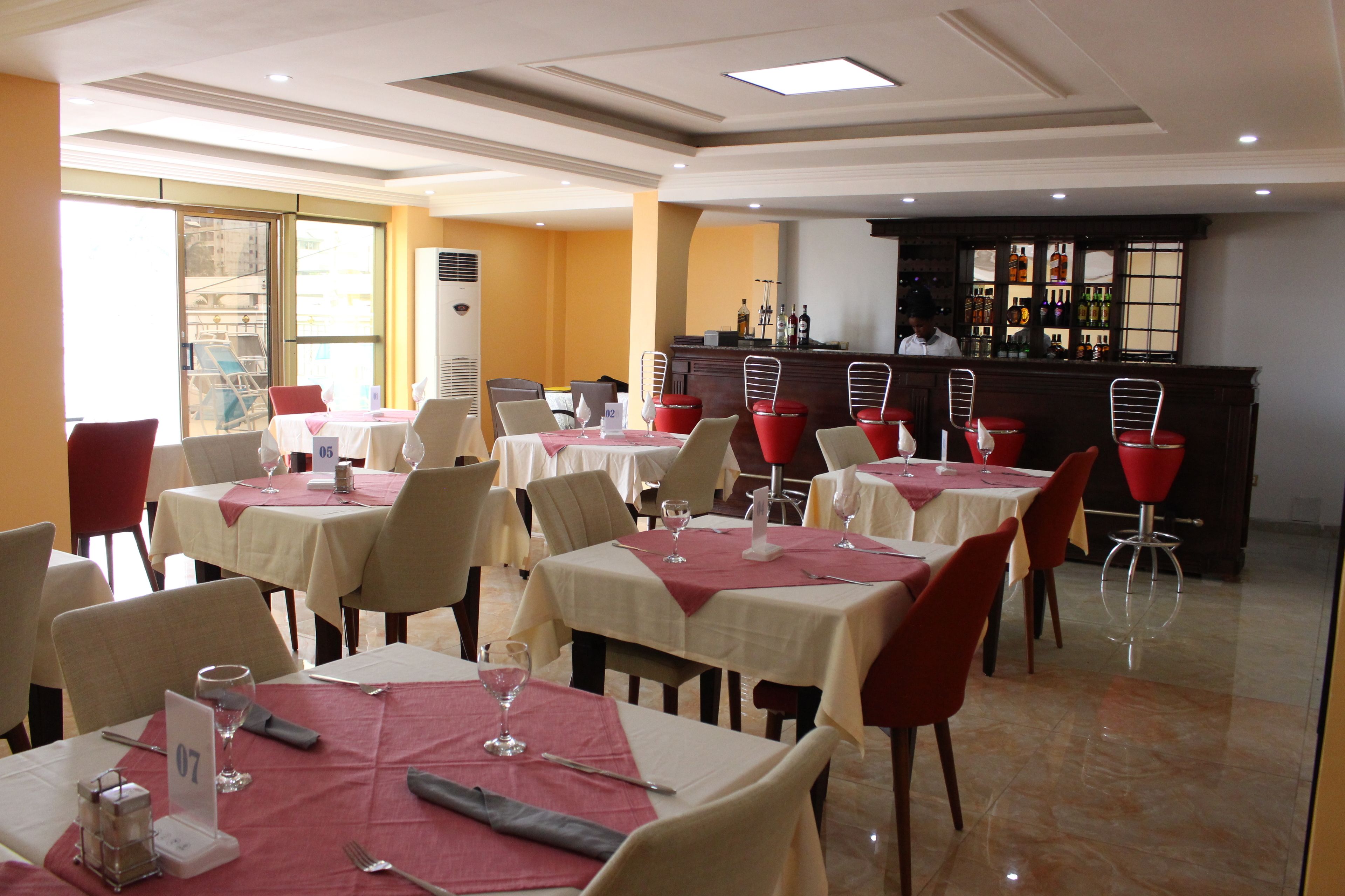 breakfast, lunch, dinner served; local and international cuisine