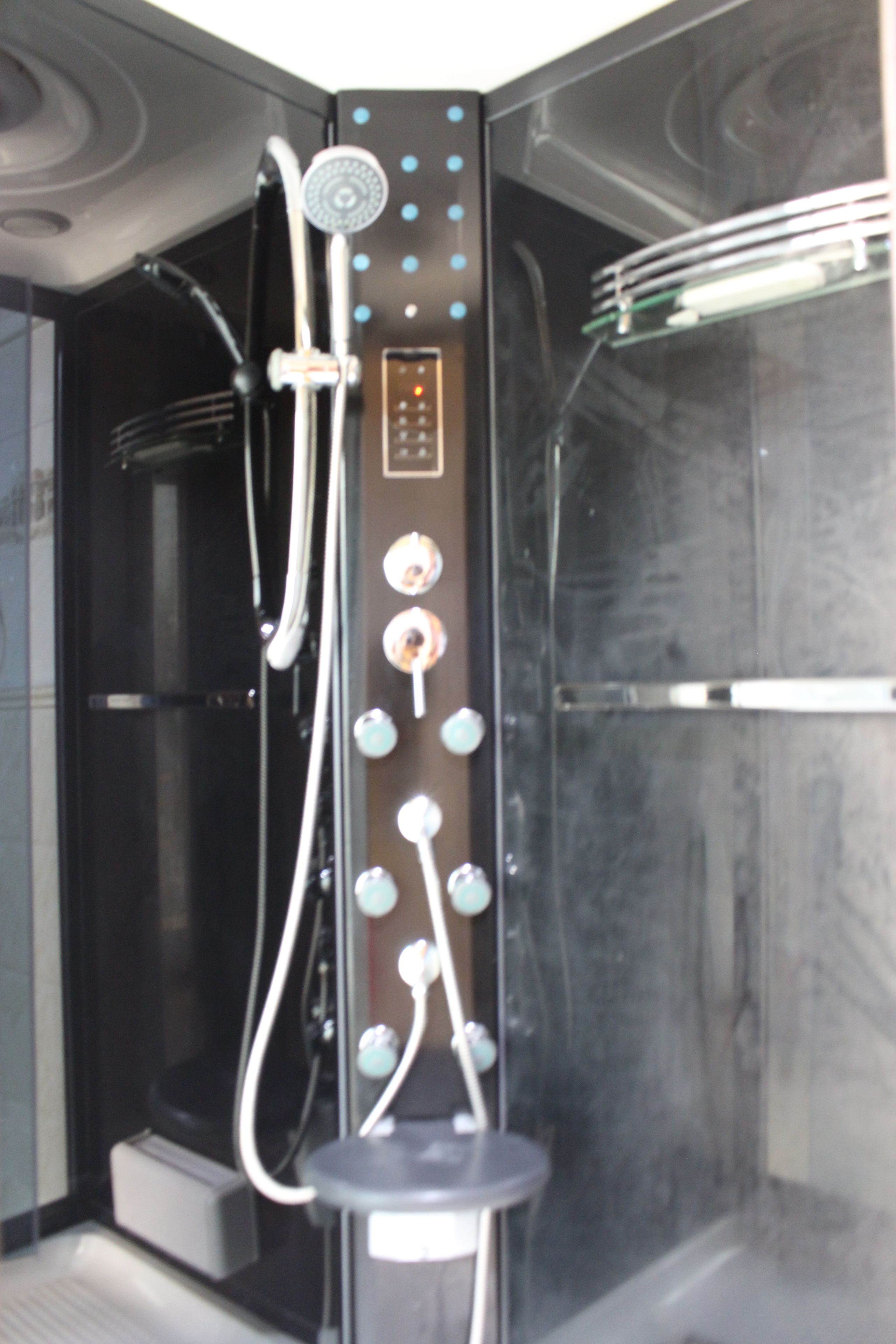 junior suite | bathroom shower