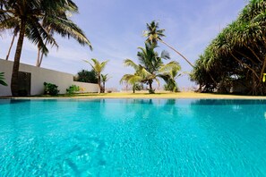 Utomhuspool