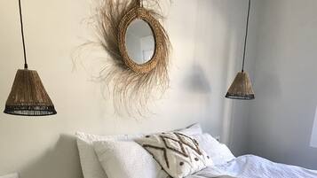 3 bedrooms, iron/ironing board, travel crib, free WiFi