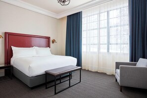 Egyptian cotton sheets, premium bedding, down comforters, pillowtop beds - The Wick, Hudson, A Tribute Portfolio Hotel (Hudson)