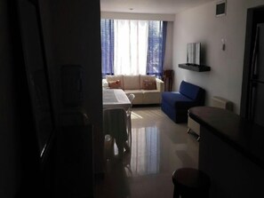 Comfort Apartment, 2 Bedrooms | Living area