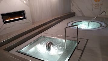 室內 Spa 池