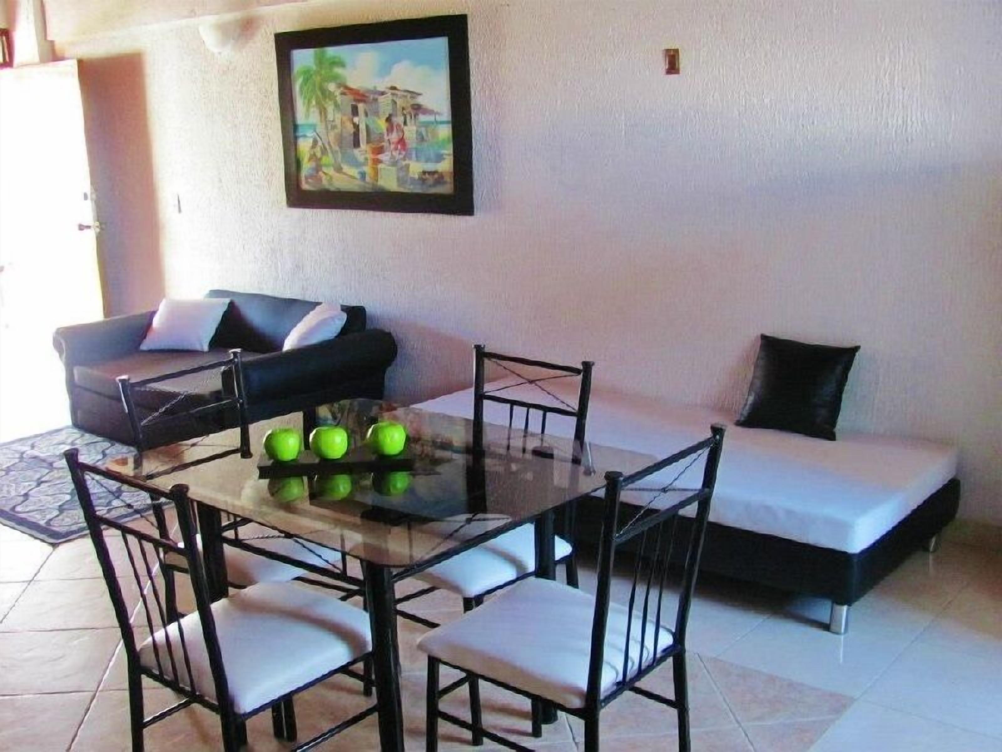 Apartamento conforto, 1 quarto | Opções para refeição no quarto