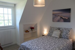 5 dormitorios, tabla de planchar con plancha, wifi y ropa de cama