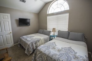 4 chambres, bureau, fer et planche à repasser, Wi-Fi gratuit