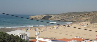 Villa located on Monte Clérigo beach, located 200 meters from the beach, healthy